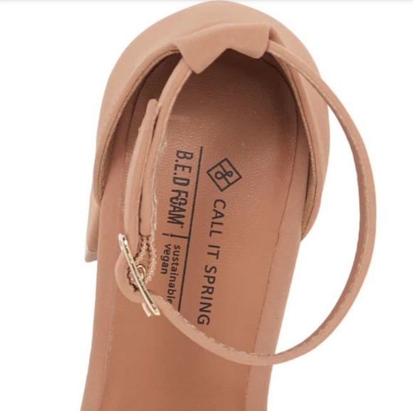 Pumps - Picture 4 of 5